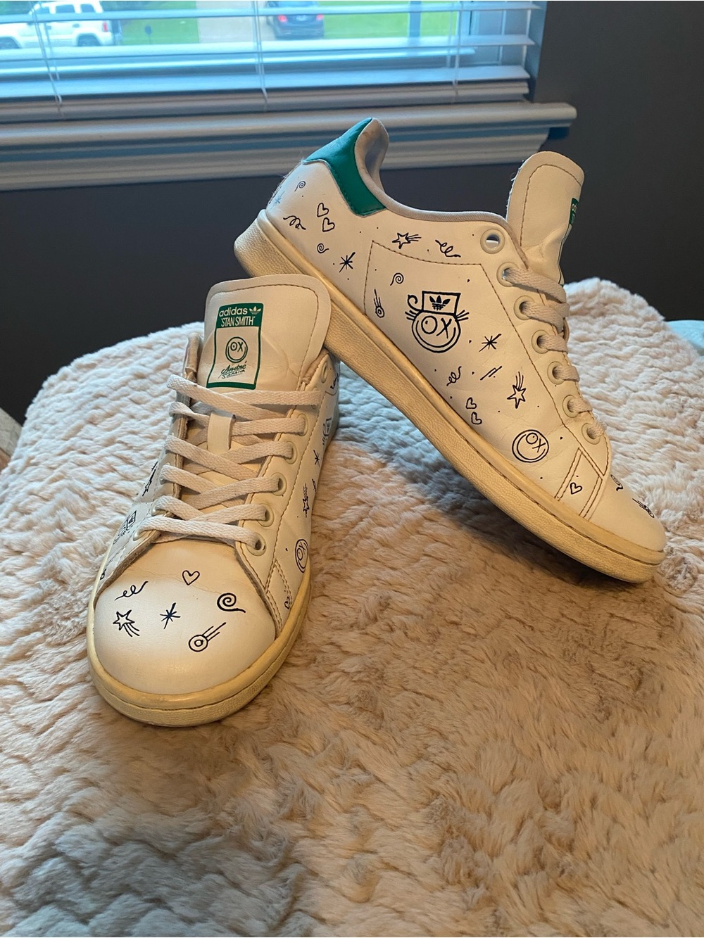 Adidas Stan Smith x André Saraiva sneakers in the "The World Needs Love" ❤️
